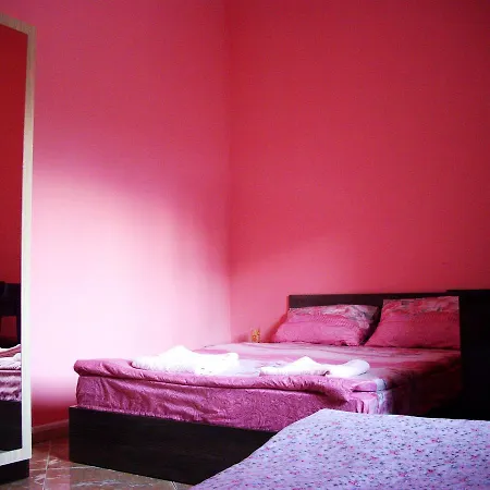 Tha Place 2* Sofie